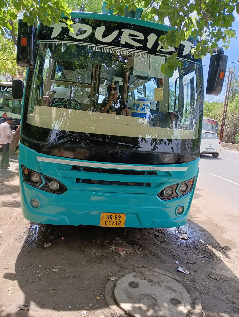 49 Seater 2 by 2 Pack Glass Luxury Coach Rental Service